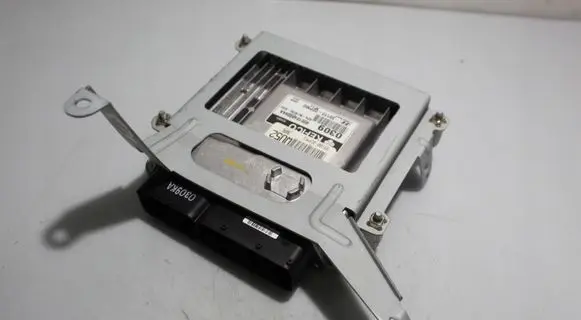 Hyundai i10 Engine control unit/module 3911002PMO