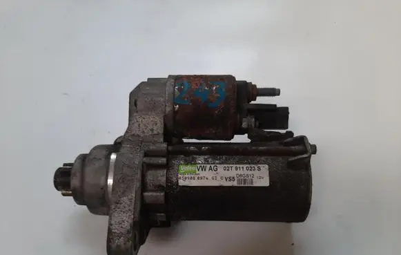 Volkswagen Polo IV 9N3 Starter motor 02T911023S