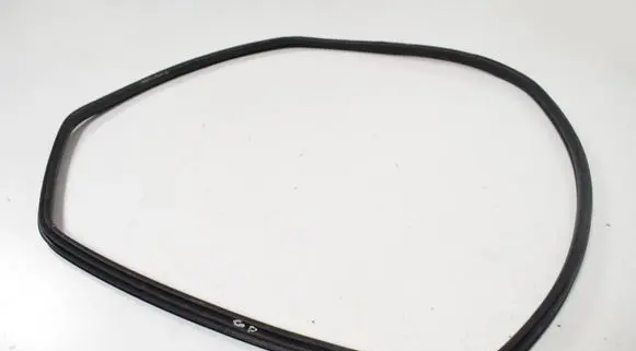 BMW 3 F30 F35 F31 Rubber seal rear door 7258336