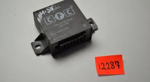 Audi A4 S4 B6 8E 8H Tow bar trailer control unit/module 52014501 10R02114904