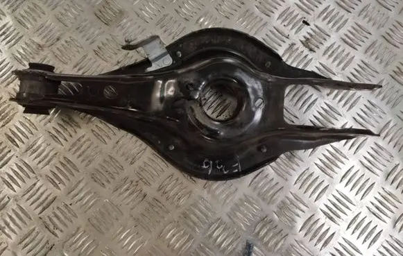 BMW 4 F36 Gran coupe Coil spring/strut mount 6867540