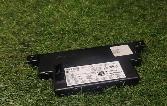 Tesla Model 3 Door central lock control unit/module 110024100J 1100241