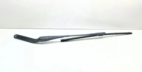 BMW 1 E81 E87 Front wiper blade arm 7169971 61617169971