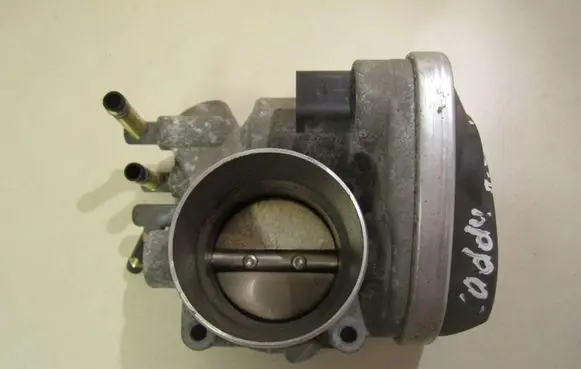 Volkswagen Caddy Throttle valve 06A133062AT