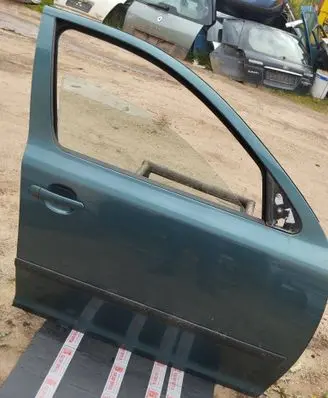 Skoda Octavia Mk2 (1Z) Front door 