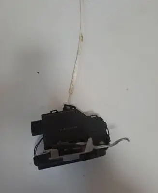 Audi A6 S6 C5 4B Front door lock 4B1837015B 66307GF