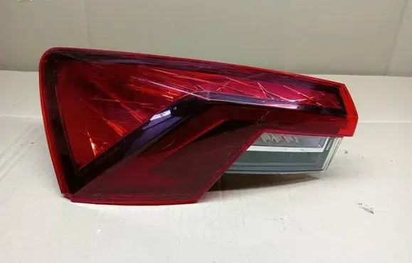 Skoda Octavia Mk4 Rear/tail lights 5E3945207 082103102174