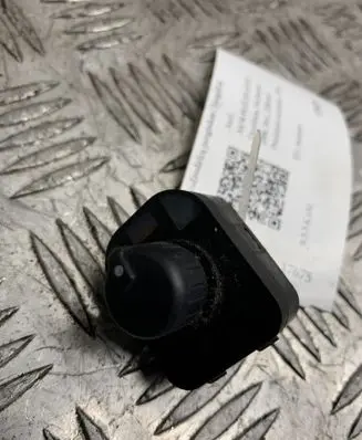 Audi A4 S4 B6 8E 8H Wing mirror switch 8E0959565