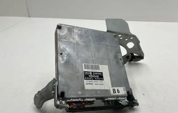 Toyota RAV 4 (XA20) Engine control unit/module 1758005441 8966142A10