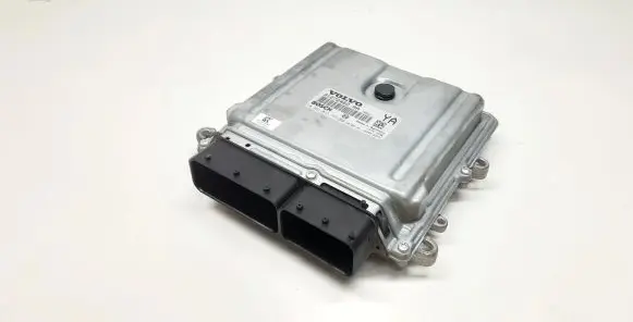 Volvo V70 Engine control unit/module 31272462 0281012765