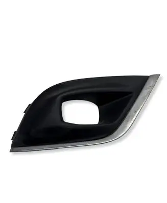 Renault Clio III Front bumper lower grill 261A24028R