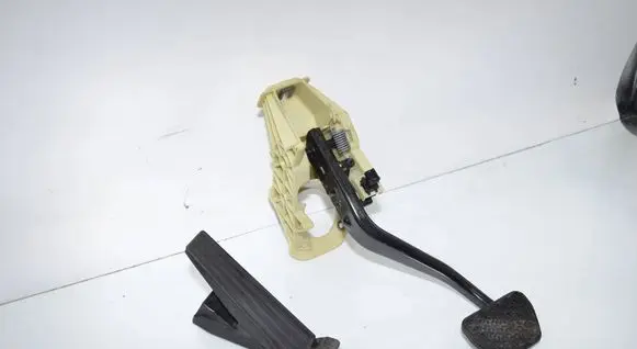 BMW 5 F10 F11 Accelerator throttle pedal 6852644 35426852644 35426858574