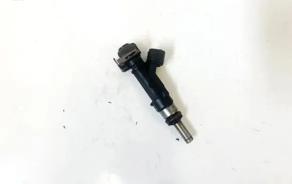 Audi A6 S6 C6 4F Fuel injector 04b90958 30a232