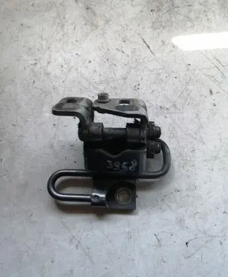 Volkswagen Golf VI Rear door lower hinge