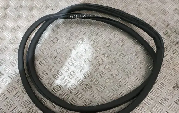 Porsche Cayenne (9PA) Rubber seal rear door 7L0867367G