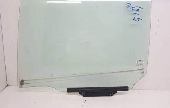 KIA Picanto Rear windscreen/windshield window 