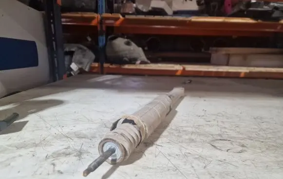 Nissan Tiida C11 Rear shock absorber/damper