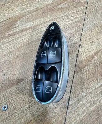 Mercedes-Benz E W211 Electric window control switch A2118219951 SWF501703