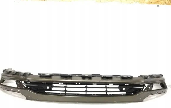 Front bumper lip