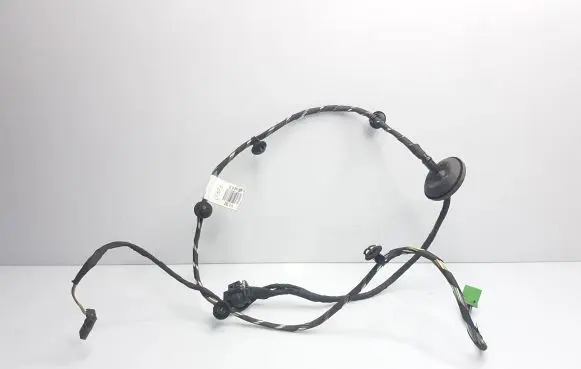 Mercedes-Benz E C207 W207 Front door wiring loom A2075400533