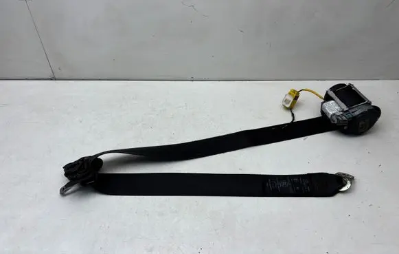 Volkswagen Jetta V Front seatbelt 1K4857705E