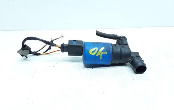 Volvo S60 Windscreen/windshield washer pump AV6113KO82AA