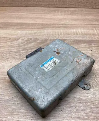Mitsubishi Pajero Engine control unit/module ECU MC899777 K8T73075
