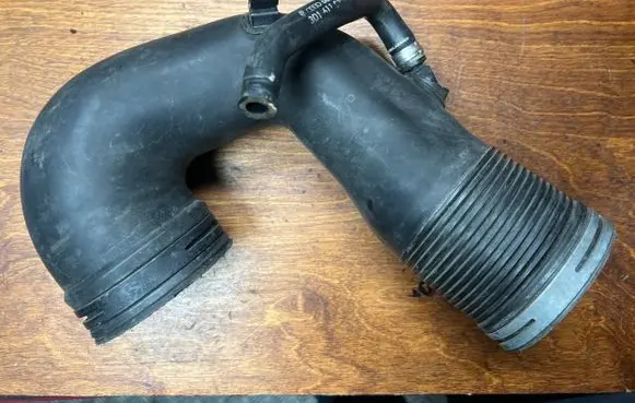 Volkswagen Phaeton Air intake duct part 3D0129615P 3D1611939P