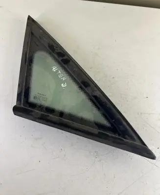 Seat Altea XL Front triangle window/glass 43R001057