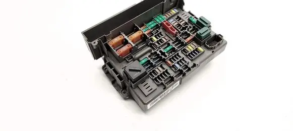 BMW X1 E84 Fuse module 9119446