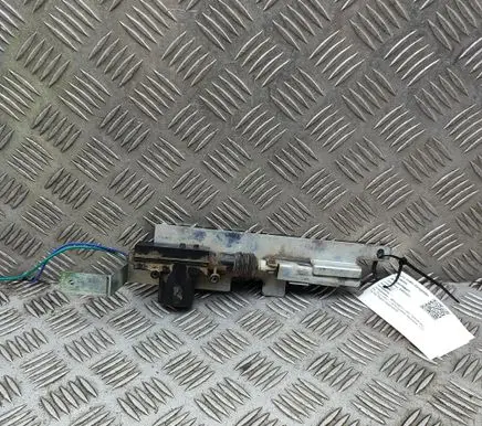 Mitsubishi L200 Tailgate/trunk/boot lock/catch/latch SP046142