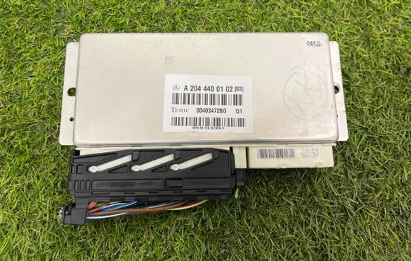 Mercedes-Benz C W204 Other control units/modules A2044400102 00403472B0