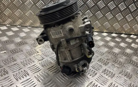 KIA Sportage Air conditioning (A/C) compressor (pump) F500NFFEA02