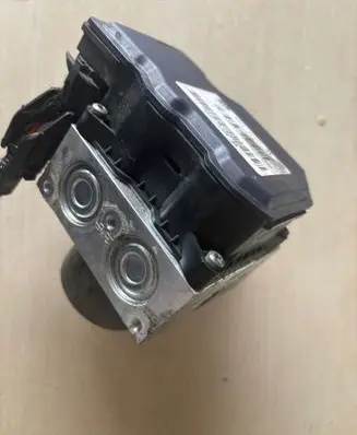 Ford S-MAX ABS Pump 16565707 AG912C405AA