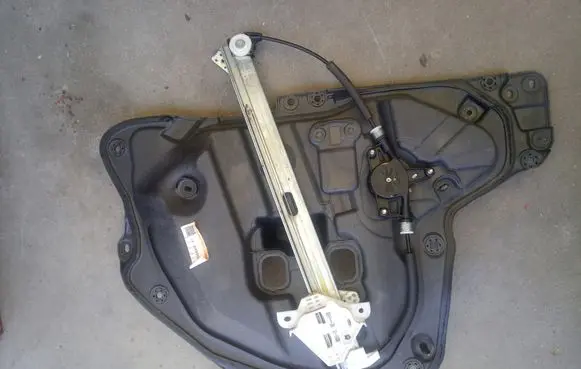 Mazda 3 II Front door window regulator with motor BHS25897XA