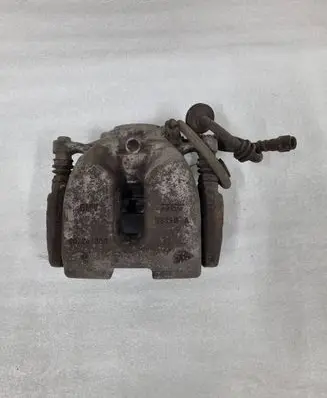 BMW 5 G30 G31 Front brake caliper 6872800 53390A 34106872800