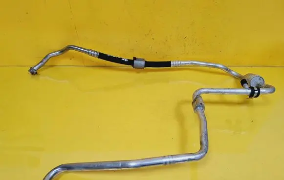 Dacia Logan I Air conditioning (A/C) pipe/hose 8200928760 8200670812
