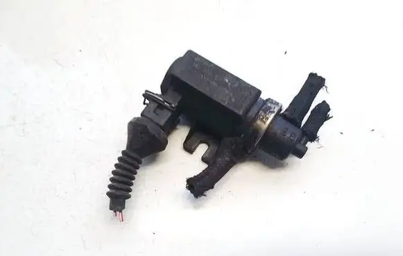 Audi A4 S4 B5 8D Turbo solenoid valve 1h0906627a 7.21903.20