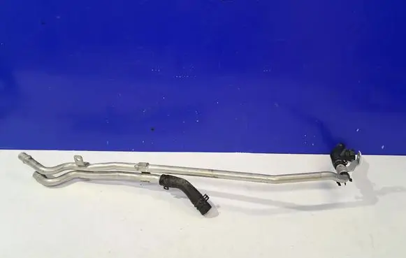 Jaguar F-Type Engine coolant pipe/hose 8W8318C553AE
