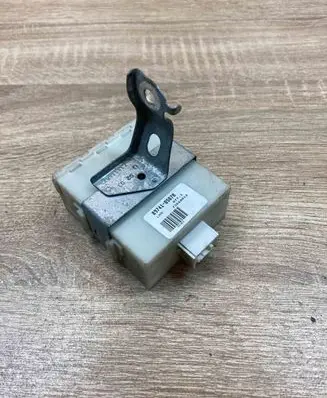 Toyota Avensis T250 Other relay 8974105070 73668012