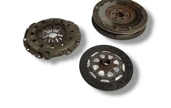 BMW 1 E81 E87 Clutch set kit 7526268 21217526268 7526267