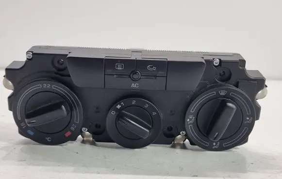 Skoda Octavia Mk2 (1Z) Climate control unit 1Z0820047K