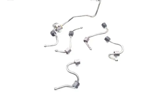 Ford Mondeo MK V Fuel injector supply line/pipe 