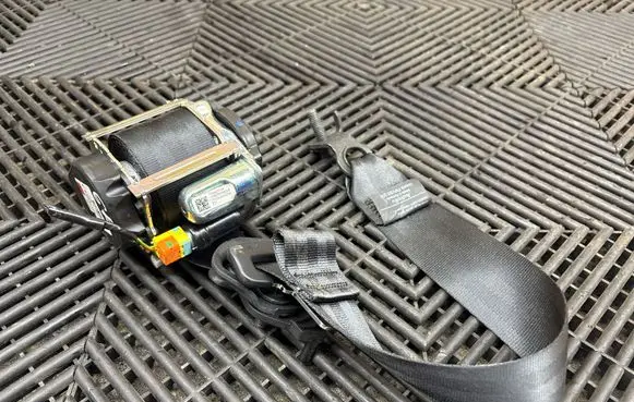 Volvo XC90 Rear seatbelt 0280L0000