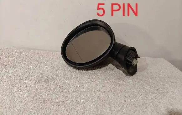Mini Cooper Countryman R60 Front door electric wing mirror 