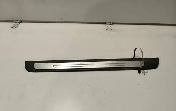 Audi A7 S7 4G Front sill trim cover 4G8947405 7690000