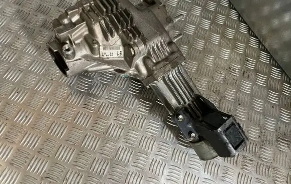 Toyota RAV 4 (XA40) Gearbox transfer box case 3ZR