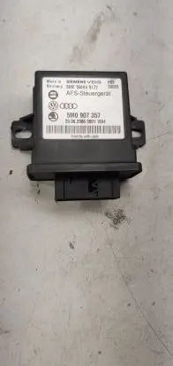 Volkswagen PASSAT B6 Light module LCM 5m0907357