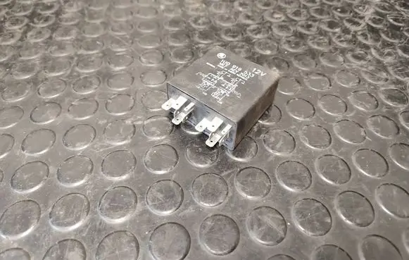 Skoda Octavia Mk1 (1U) Other relay 1U0919533