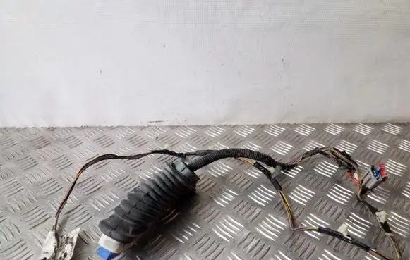 Jeep Cherokee III KJ Rear door wiring loom 56050615AC
